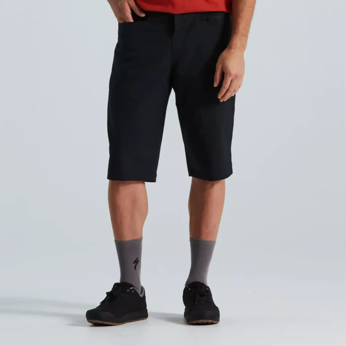 64221 8003 app trail short w liner men blk 32 hero